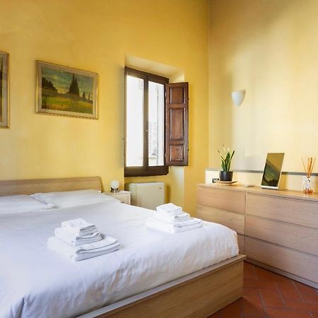 Апартаменти Cozy Classic Italian House Near Santa Croce, On The Lungarno Флоренція Екстер'єр фото