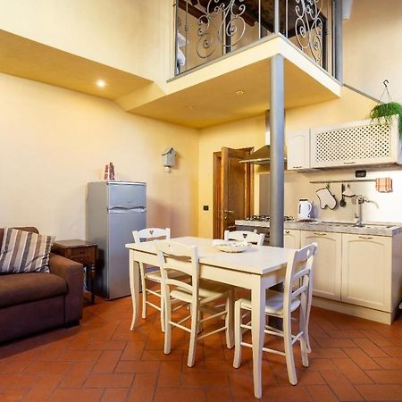 Апартаменти Cozy Classic Italian House Near Santa Croce, On The Lungarno Флоренція Екстер'єр фото