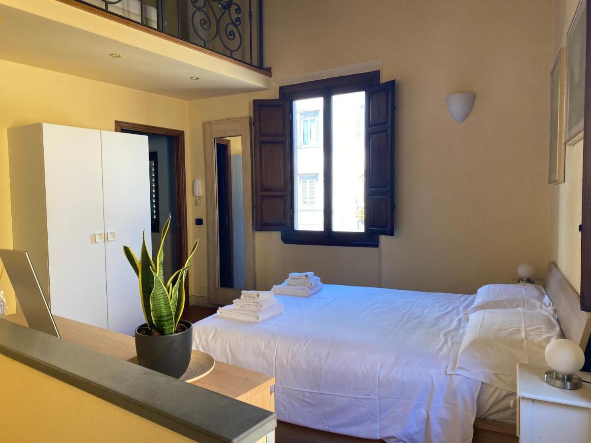 Апартаменти Cozy Classic Italian House Near Santa Croce, On The Lungarno Флоренція Екстер'єр фото