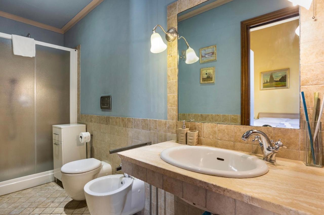 Апартаменти Cozy Classic Italian House Near Santa Croce, On The Lungarno Флоренція Екстер'єр фото
